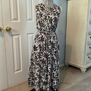 Faherty Isha midi dress - navy and off white floral print